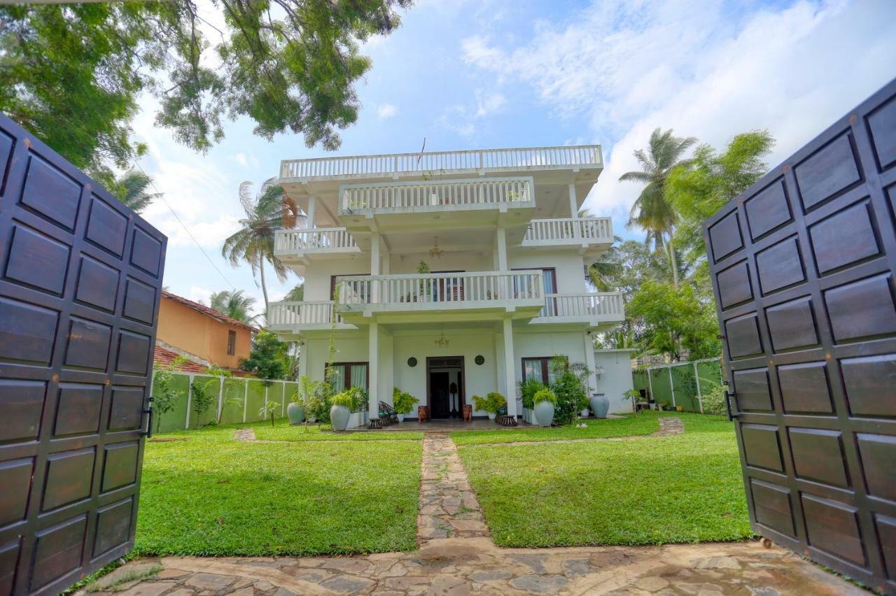 Yoho White Ro Resort Tangalle Bagian luar foto