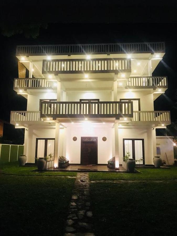 Yoho White Ro Resort Tangalle Bagian luar foto